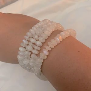 White moonstone an opal bead necklace 36in